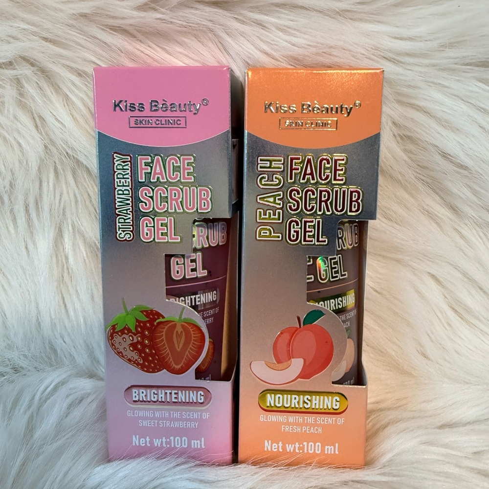 Pink Strawberry Face Scrub Gel – Brightening Cleanser
